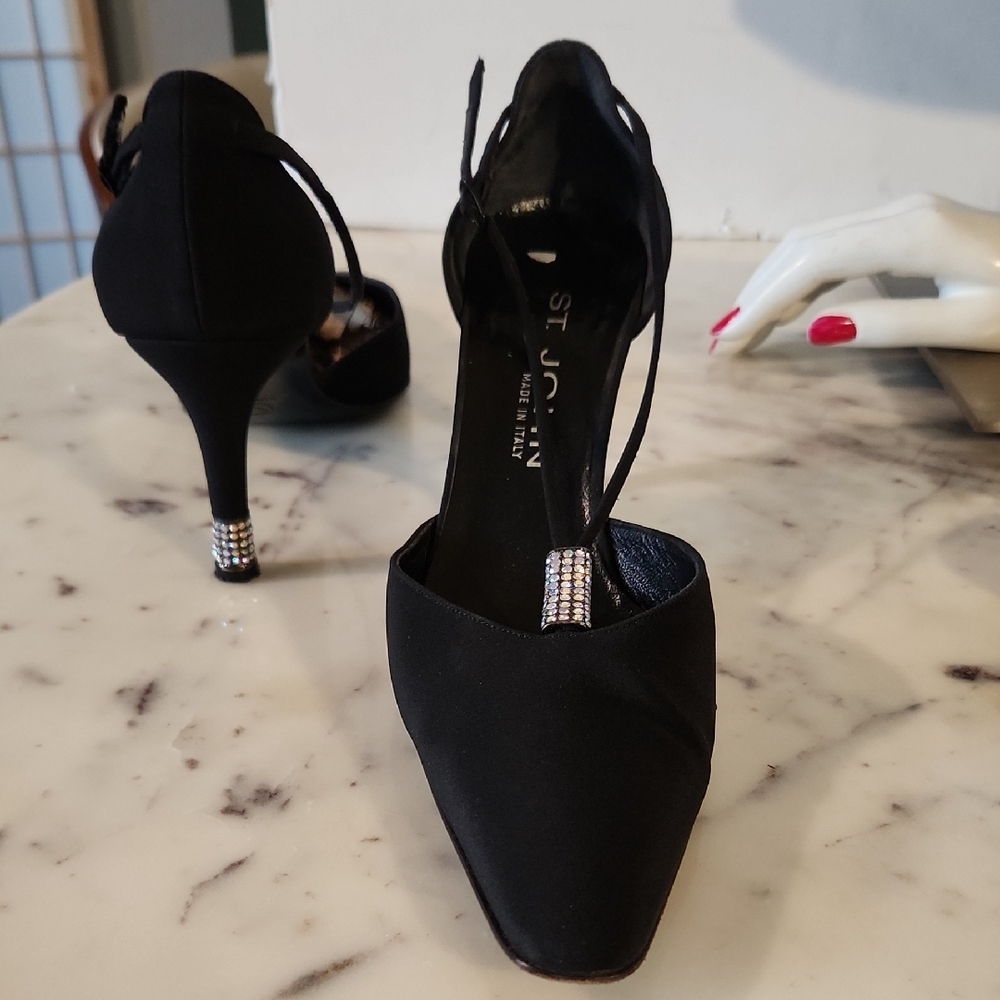 St. John Black Pointed Toe Ankle-Strap Heels with Crystal T-Bar Heels Sz 8 - Picture 8 of 8
